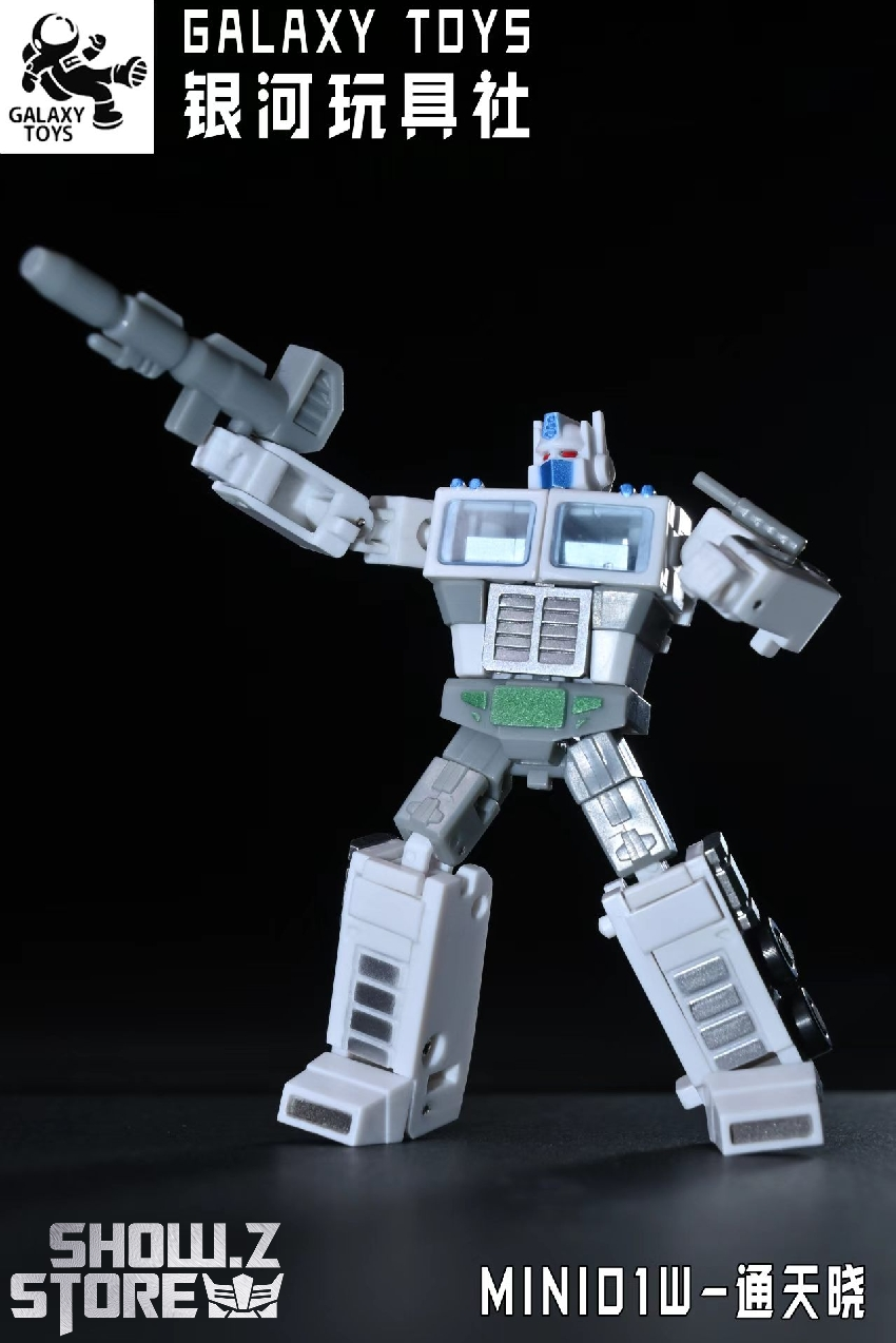 Galaxy Toys MINI01W Ultra Magnus robot mode figure Galaxy Toys MINI01W Ultra Magnus robot mode figure
