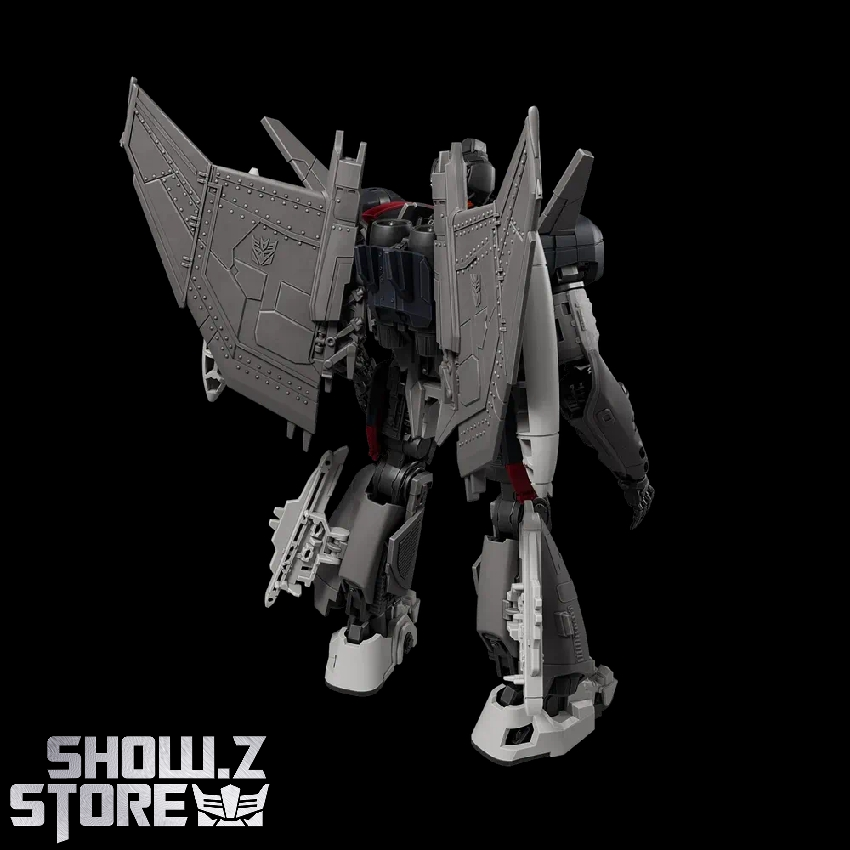 Blokees Transformers Classic Class 25 Bumblebee Blitzwing comparison figures Blokees Transformers Classic Class 25 Bumblebee Blitzwing comparison figures