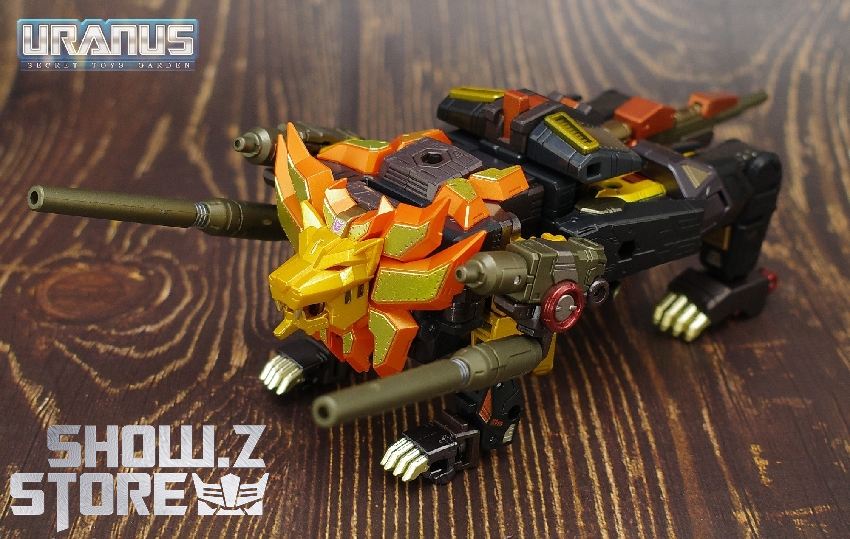 AMT-02 Predaking robot articulated limbs detail AMT-02 Predaking robot articulated limbs detail