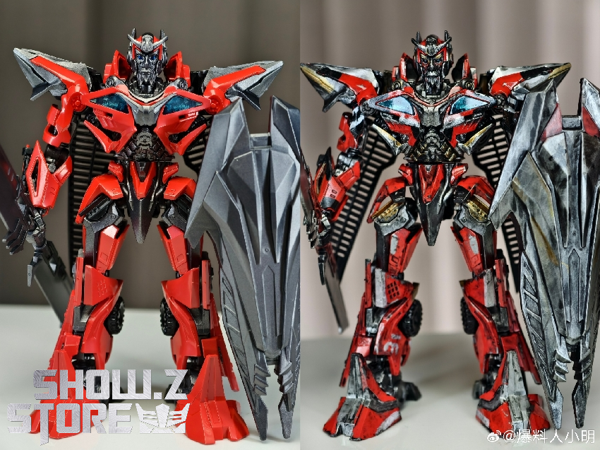 Blokees Sentinel Prime with extended wings and accessories display Blokees Sentinel Prime with extended wings and accessories display