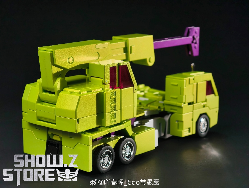 Compact truck mode displaying hook extension and modular equipment attachment Compact truck mode displaying hook extension and modular equipment attachment