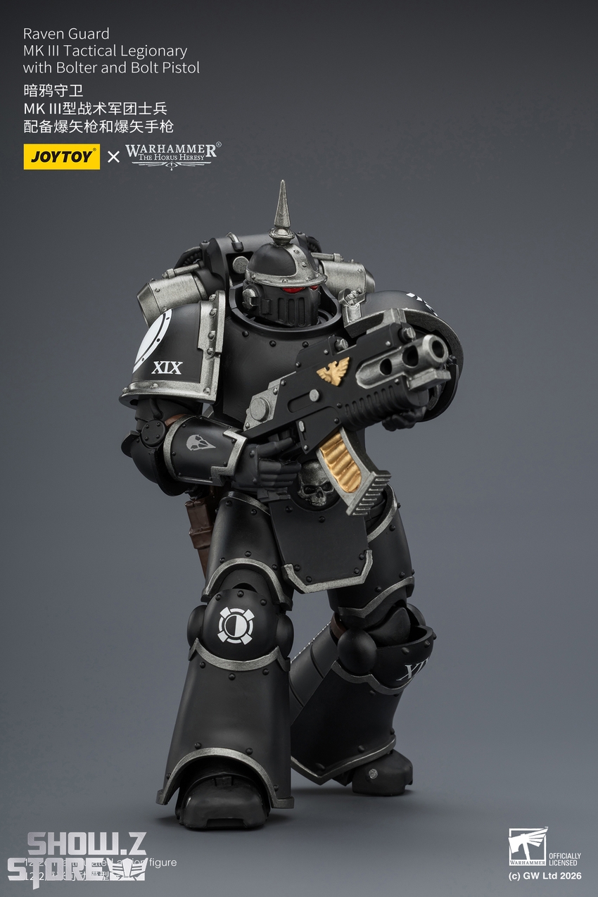 JoyToy JT03943 1/18 Warhammer The Horus Heresy Raven Guard MK III Tactical Legionary with Bolter and Bolt Pistol - View 5 JoyToy JT03943 1/18 Warhammer The Horus Heresy Raven Guard MK III Tactical Legionary with Bolter and Bolt Pistol - View 5