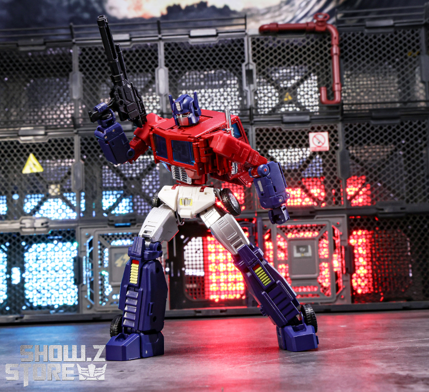 4th Party P60 Masterpiece MP-60 Ginrai Optimus Prime w/o Trailer - View 11 4th Party P60 Masterpiece MP-60 Ginrai Optimus Prime w/o Trailer - View 11