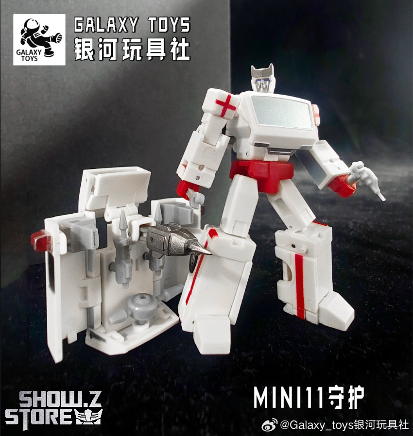Galaxy Toys MINI11 Guardian Ratchet - View 1 Galaxy Toys MINI11 Guardian Ratchet - View 1