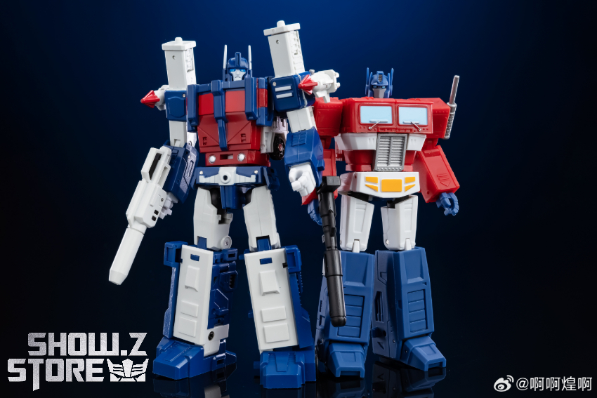 Magic Square MS-B04A Ultra Magnus Repaint Version - View 2 Magic Square MS-B04A Ultra Magnus Repaint Version - View 2