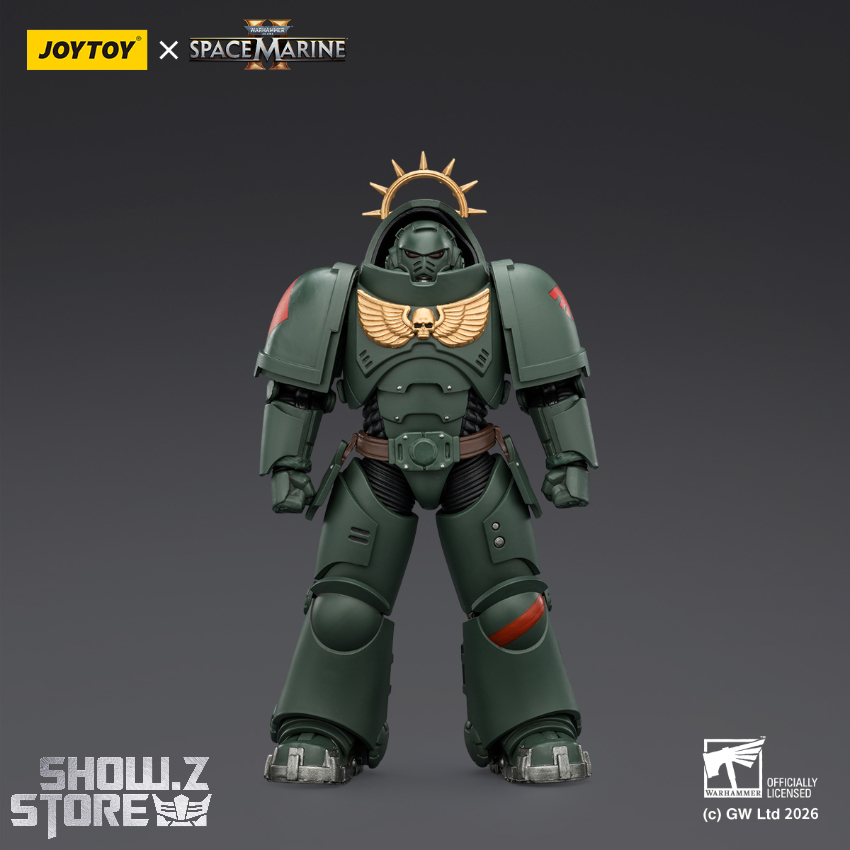 Dark Angels Heavy Intercessor in green armor with red shoulder accents Dark Angels Heavy Intercessor in green armor with red shoulder accents