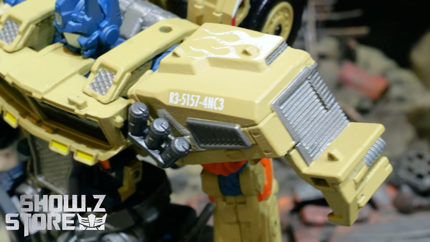 Takara Tomy Overgear OG-03 Optimus Prime - View 28 Takara Tomy Overgear OG-03 Optimus Prime - View 28