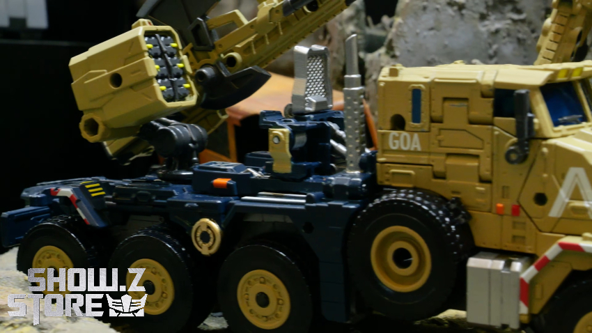 Takara Tomy Overgear OG-03 Optimus Prime - View 12 Takara Tomy Overgear OG-03 Optimus Prime - View 12