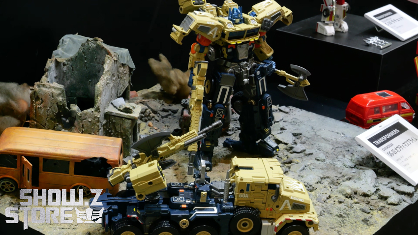 Takara Tomy Overgear OG-03 Optimus Prime - View 20 Takara Tomy Overgear OG-03 Optimus Prime - View 20