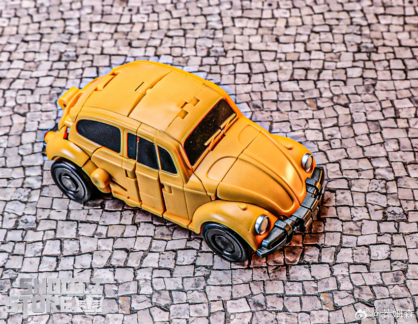 Lucky Cat SSR-02 Biggermee Bumblebee - View 3 Lucky Cat SSR-02 Biggermee Bumblebee - View 3