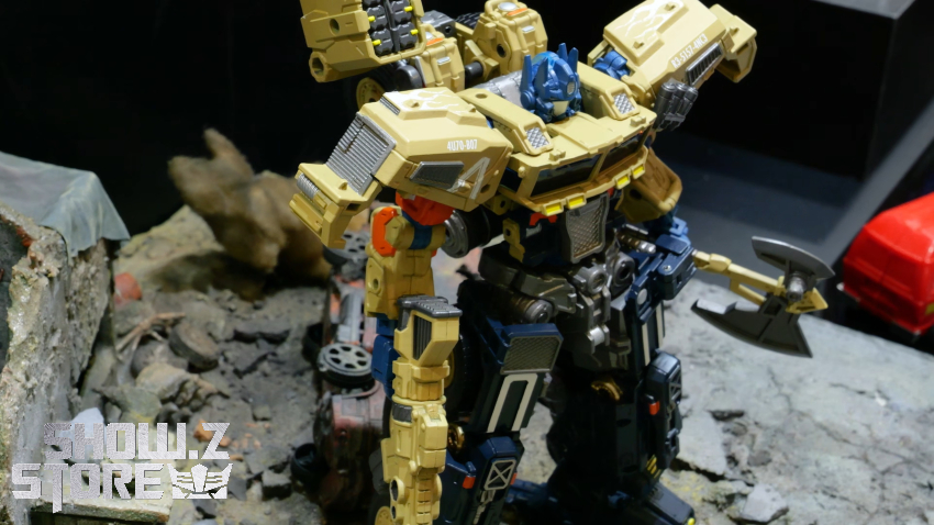Takara Tomy Overgear OG-03 Optimus Prime - View 8 Takara Tomy Overgear OG-03 Optimus Prime - View 8