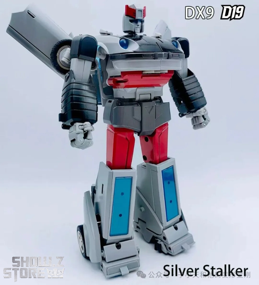 DX9 Toys D19 Silver Stalker Bluestreak - View 1 DX9 Toys D19 Silver Stalker Bluestreak - View 1