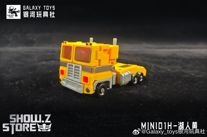Galaxy Toys MINI01H Leader King Optimus Prime Lakers Yellow Version - View 7 Galaxy Toys MINI01H Leader King Optimus Prime Lakers Yellow Version - View 7