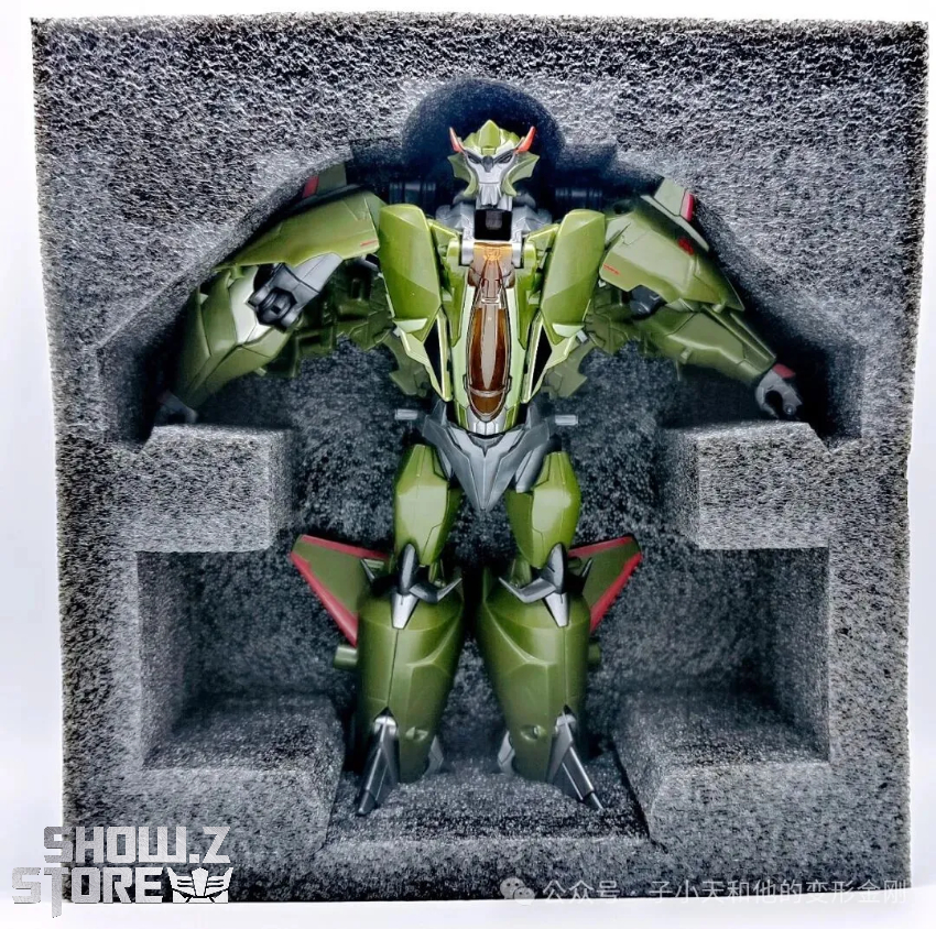 Gear Factory Bolt TFP Skyquake Modified Version - View 1 Gear Factory Bolt TFP Skyquake Modified Version - View 1