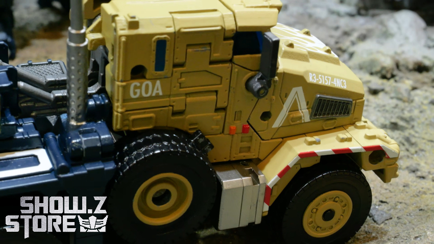 Takara Tomy Overgear OG-03 Optimus Prime - View 15 Takara Tomy Overgear OG-03 Optimus Prime - View 15
