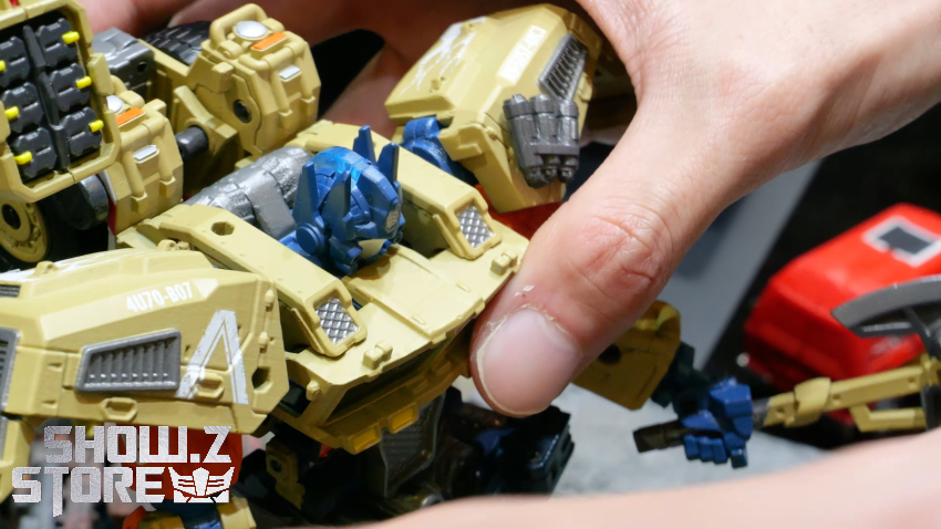Takara Tomy Overgear OG-03 Optimus Prime - View 23 Takara Tomy Overgear OG-03 Optimus Prime - View 23