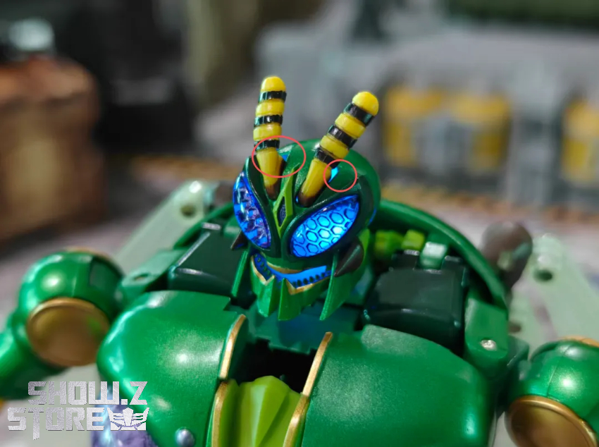 Robot Toys RT-D02 Transformers Beast Wars Beedrill Waspinator - View 1 Robot Toys RT-D02 Transformers Beast Wars Beedrill Waspinator - View 1
