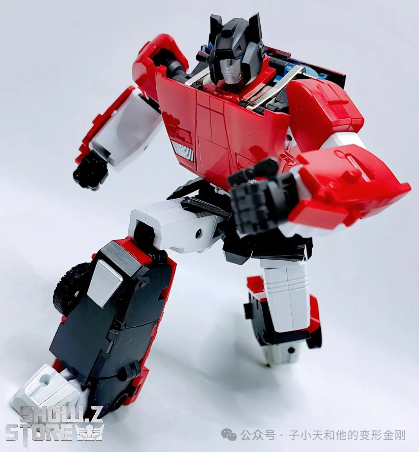 DX9 Toys D21 Red Storm Sideswipe - View 1 DX9 Toys D21 Red Storm Sideswipe - View 1