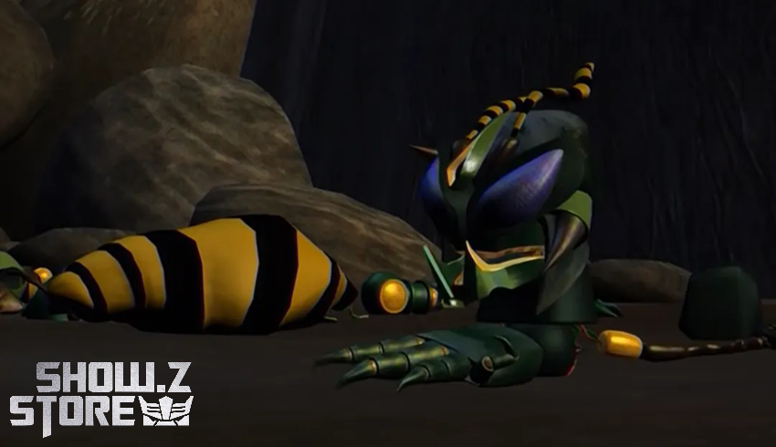 Robot Toys RT-D02 Transformers Beast Wars Beedrill Waspinator - View 3 Robot Toys RT-D02 Transformers Beast Wars Beedrill Waspinator - View 3