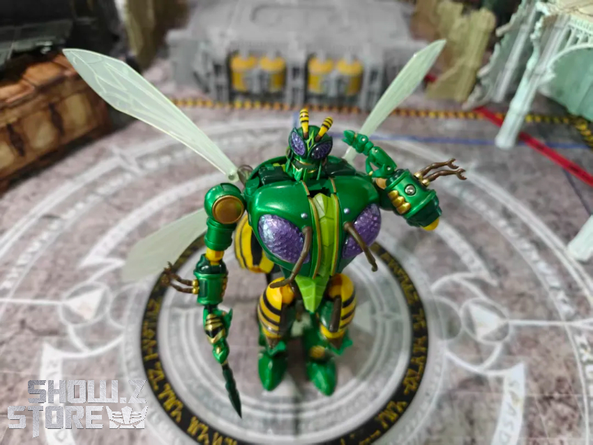 Robot Toys RT-D02 Transformers Beast Wars Beedrill Waspinator - View 7 Robot Toys RT-D02 Transformers Beast Wars Beedrill Waspinator - View 7