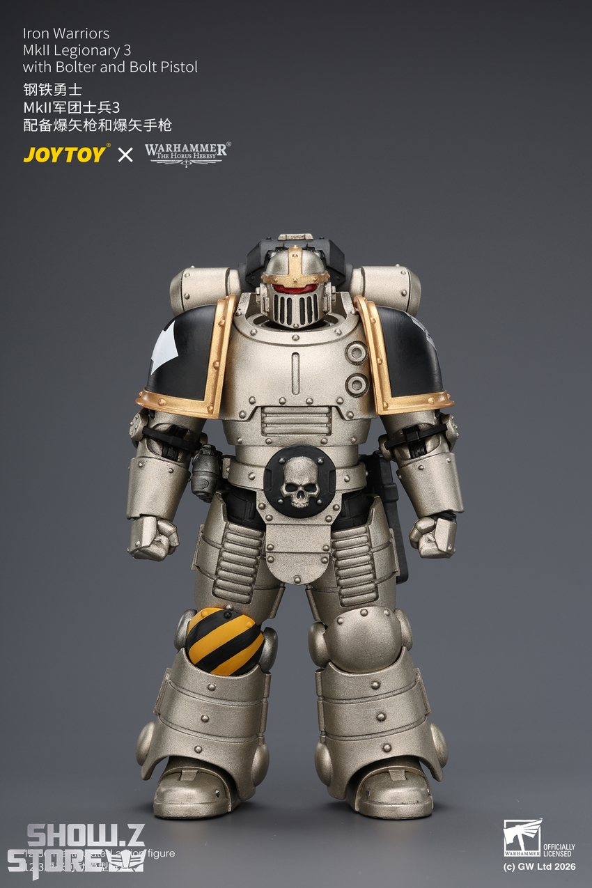 JoyToy JT04476 1/18 Warhammer The Horus Heresy Iron Warriors MkII Legionary3 with Bolter and Bolt Pistol - View 1 JoyToy JT04476 1/18 Warhammer The Horus Heresy Iron Warriors MkII Legionary3 with Bolter and Bolt Pistol - View 1