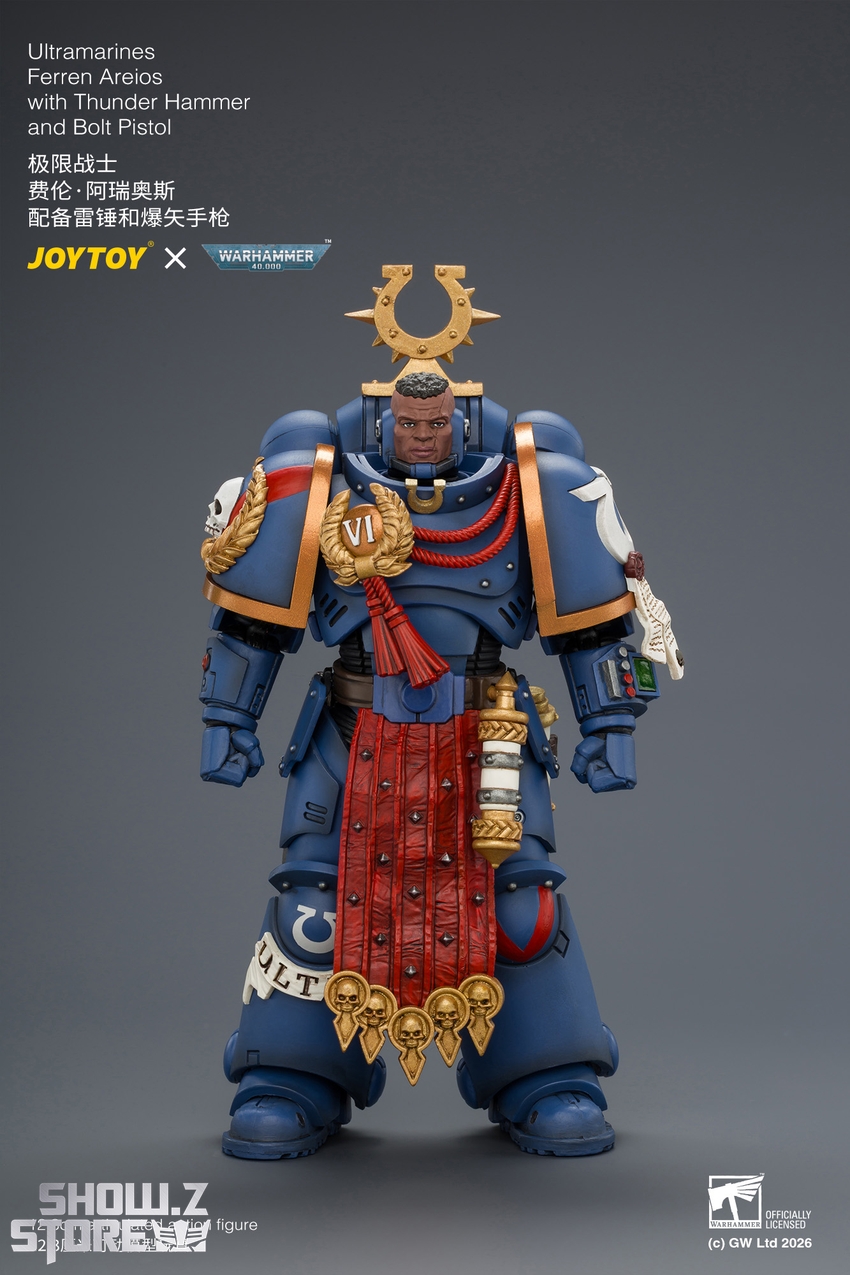 JoyToy JT04889 1/18 Warhammer 40K Ultramarines Ferren Areios with Thunder Hammer and Bolt Pistol - View 1 JoyToy JT04889 1/18 Warhammer 40K Ultramarines Ferren Areios with Thunder Hammer and Bolt Pistol - View 1