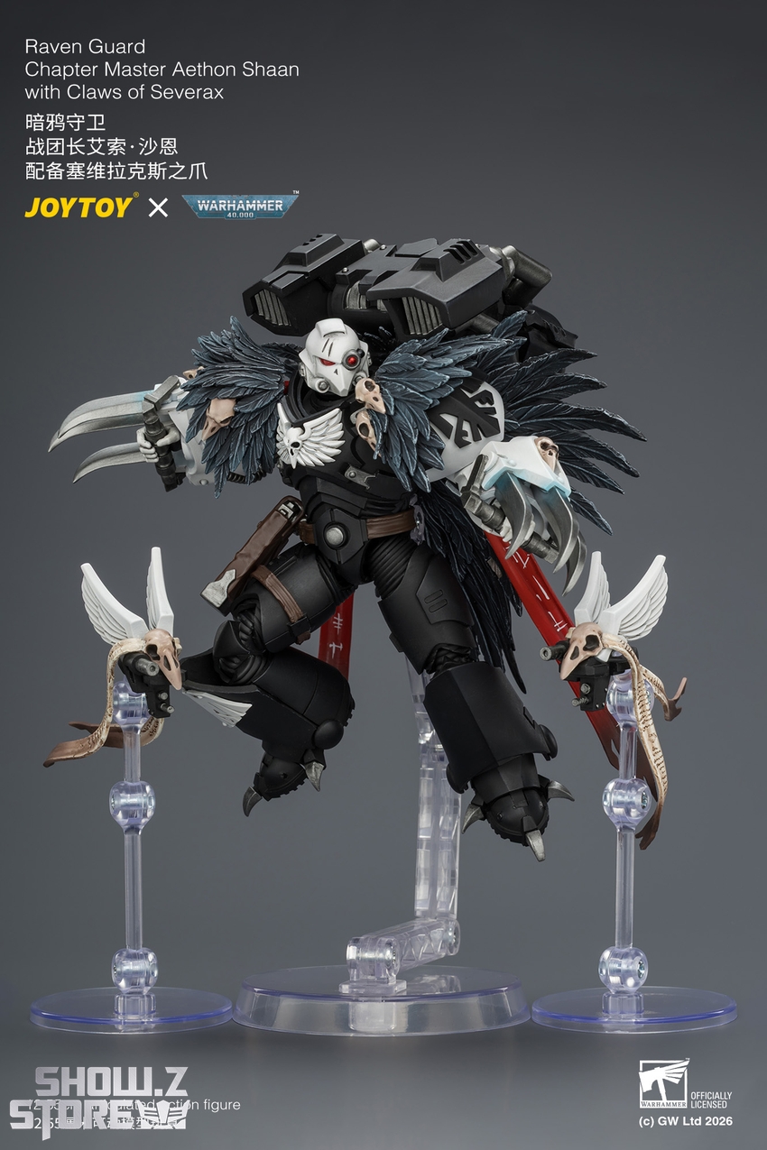 JoyToy JT04742 1/18 Warhammer 40k Raven Guard Chapter Master Aethon Shaan with Claws of Severax and Heavy Bolt Pistol - View 8 JoyToy JT04742 1/18 Warhammer 40k Raven Guard Chapter Master Aethon Shaan with Claws of Severax and Heavy Bolt Pistol - View 8