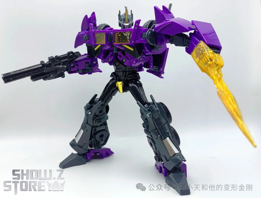 APC Toys Mirror Evil Optimus Prime Modified Version - View 1 APC Toys Mirror Evil Optimus Prime Modified Version - View 1