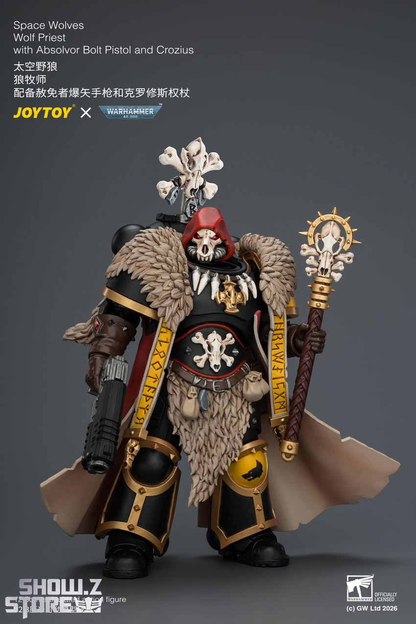 JoyToy JT04766 1/18 Warhammer 40k Space Wolves Wolf Priest with Absolvor Bolt Pistol and Crozius - View 3 JoyToy JT04766 1/18 Warhammer 40k Space Wolves Wolf Priest with Absolvor Bolt Pistol and Crozius - View 3