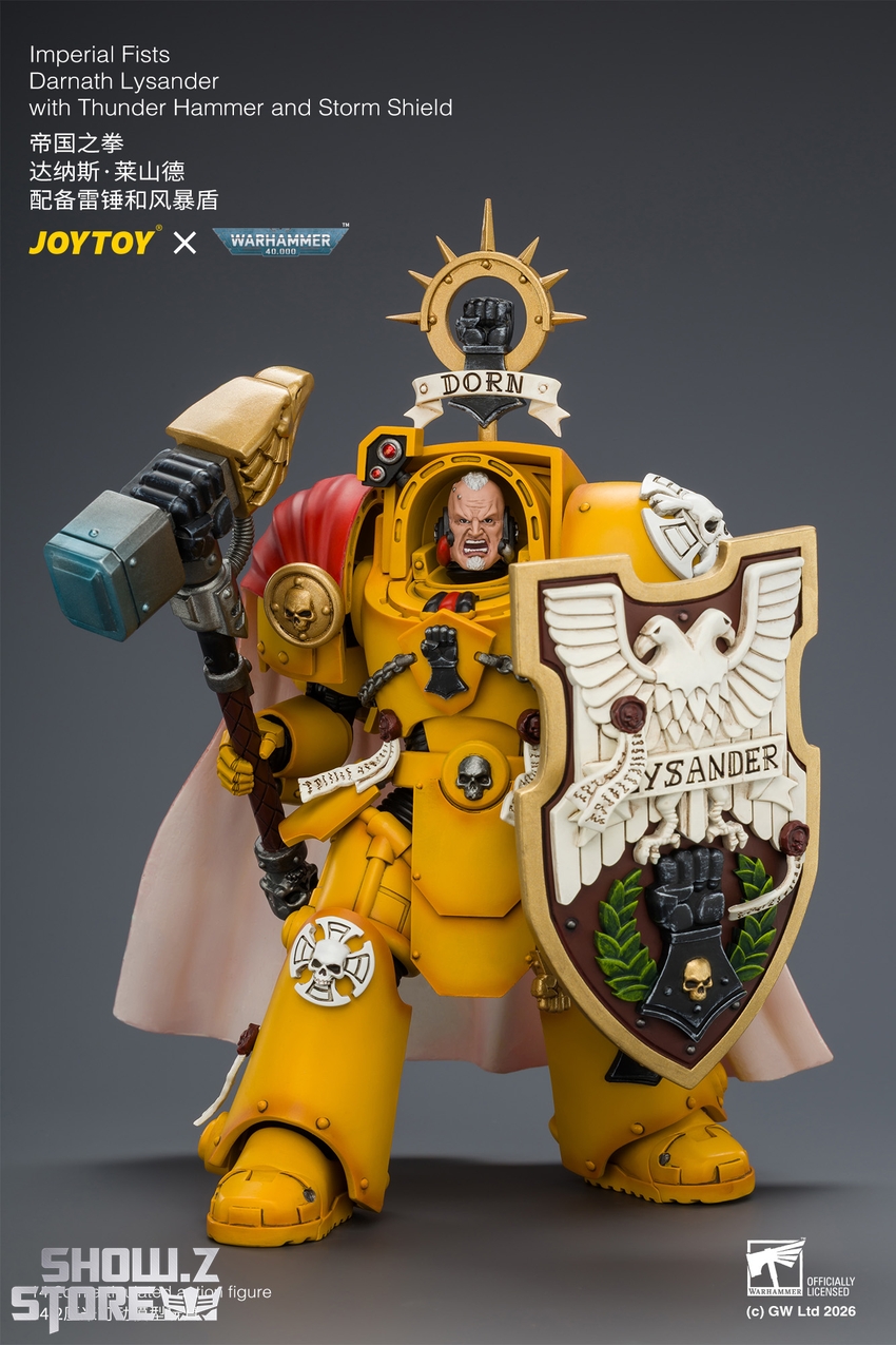 JoyToy JT04896 1/18 Warhammer 40K Imperial Fists Darnath Lysander with Thunder Hammer and Storm Shield - View 6 JoyToy JT04896 1/18 Warhammer 40K Imperial Fists Darnath Lysander with Thunder Hammer and Storm Shield - View 6