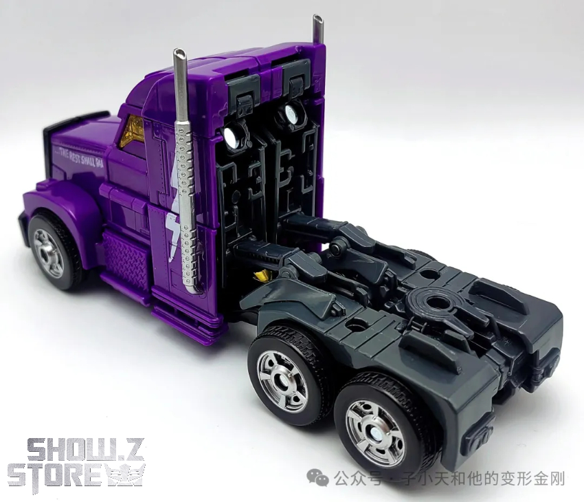 APC Toys Mirror Evil Optimus Prime Modified Version - View 1 APC Toys Mirror Evil Optimus Prime Modified Version - View 1
