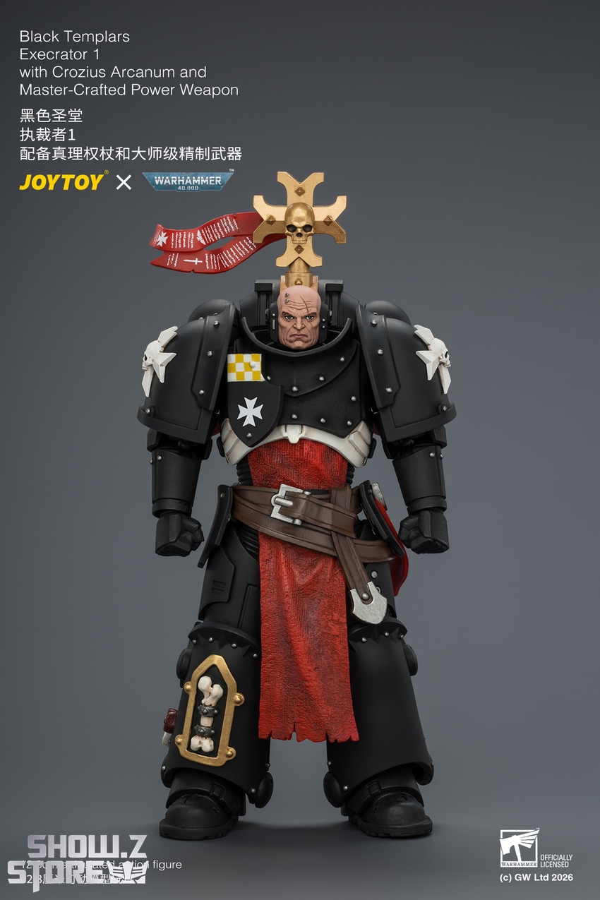 JoyToy JT04865 1/18 Warhammer 40K Black Templars Execrator 1 with Crozius Arcanum and Master-Crafted Power Weapon - View 1 JoyToy JT04865 1/18 Warhammer 40K Black Templars Execrator 1 with Crozius Arcanum and Master-Crafted Power Weapon - View 1
