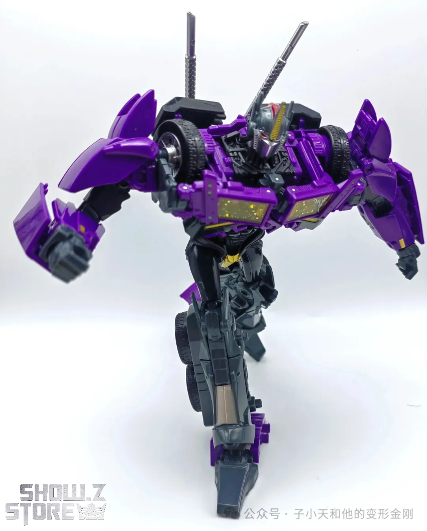 APC Toys Mirror Evil Optimus Prime Modified Version - View 1 APC Toys Mirror Evil Optimus Prime Modified Version - View 1