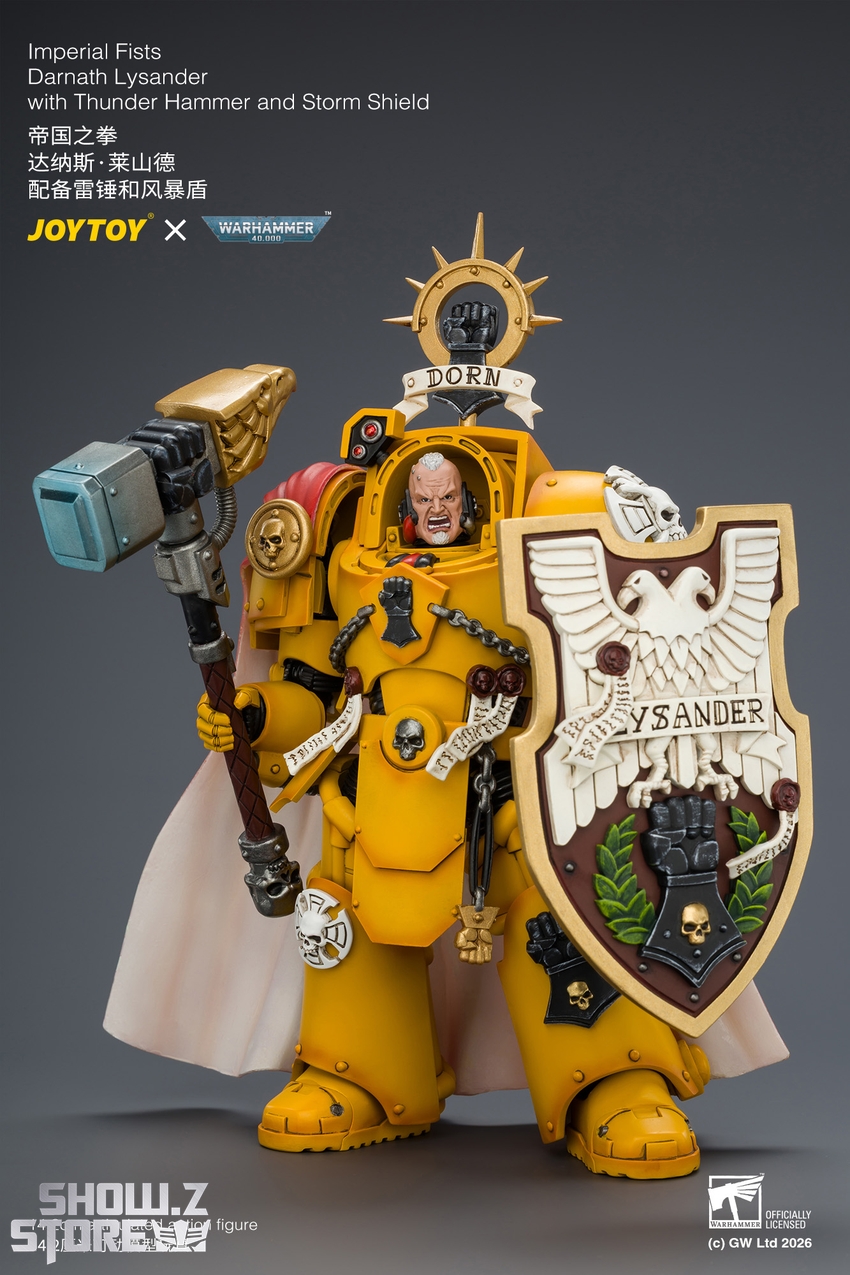 JoyToy JT04896 1/18 Warhammer 40K Imperial Fists Darnath Lysander with Thunder Hammer and Storm Shield - View 3 JoyToy JT04896 1/18 Warhammer 40K Imperial Fists Darnath Lysander with Thunder Hammer and Storm Shield - View 3