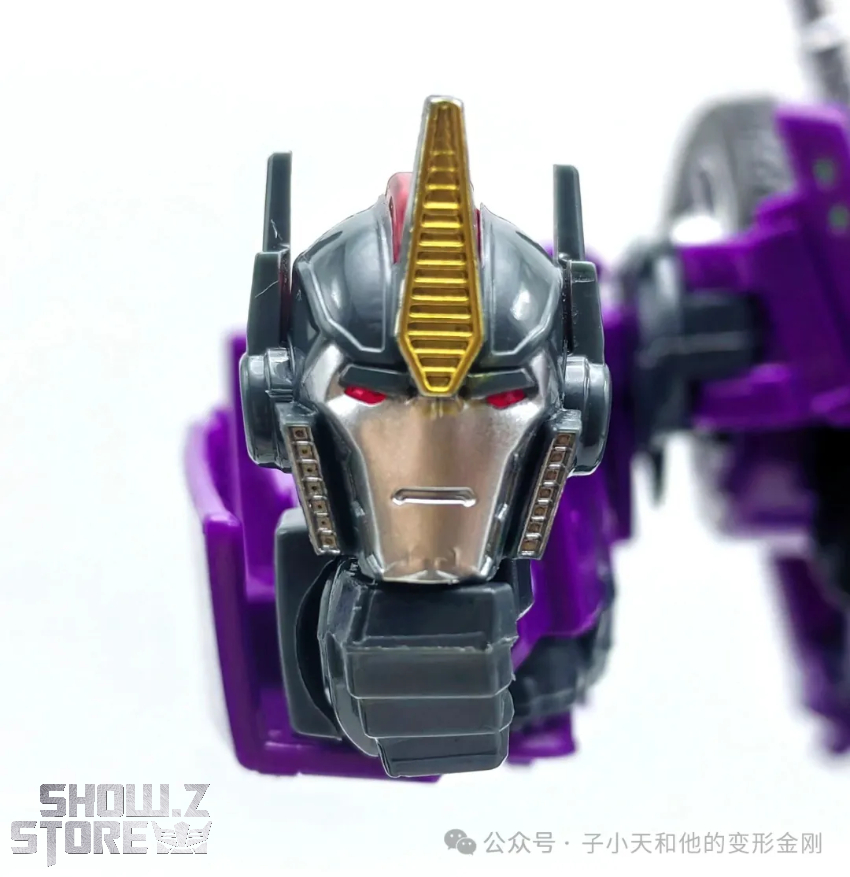 APC Toys Mirror Evil Optimus Prime Modified Version - View 2 APC Toys Mirror Evil Optimus Prime Modified Version - View 2