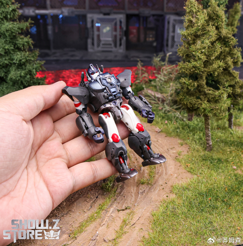 Robot Toys RT-07 Caesar Beast Wars: Transformer Optimus Primal 2.0 - View 8 Robot Toys RT-07 Caesar Beast Wars: Transformer Optimus Primal 2.0 - View 8