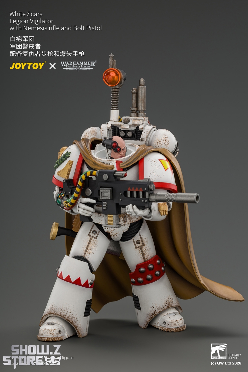 JoyToy JT04926 1/18 Warhammer The Horus Heresy White Scars Legion Vigilator with Nemesis rifle and Bolt Pistol - View 6 JoyToy JT04926 1/18 Warhammer The Horus Heresy White Scars Legion Vigilator with Nemesis rifle and Bolt Pistol - View 6