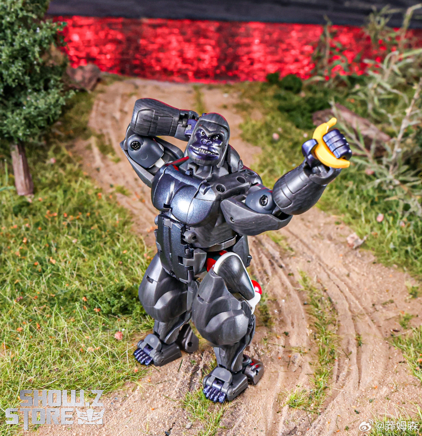 Robot Toys RT-07 Caesar Beast Wars: Transformer Optimus Primal 2.0 - View 1 Robot Toys RT-07 Caesar Beast Wars: Transformer Optimus Primal 2.0 - View 1