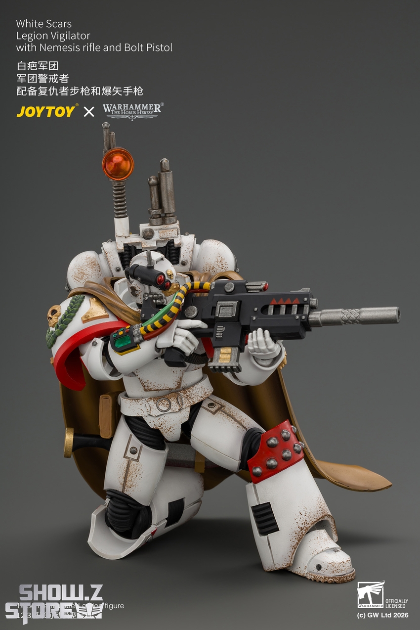 JoyToy JT04926 1/18 Warhammer The Horus Heresy White Scars Legion Vigilator with Nemesis rifle and Bolt Pistol - View 4 JoyToy JT04926 1/18 Warhammer The Horus Heresy White Scars Legion Vigilator with Nemesis rifle and Bolt Pistol - View 4