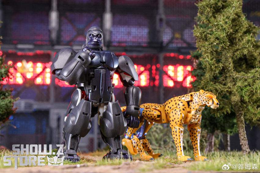 Robot Toys RT-07 Caesar Beast Wars: Transformer Optimus Primal 2.0 - View 9 Robot Toys RT-07 Caesar Beast Wars: Transformer Optimus Primal 2.0 - View 9