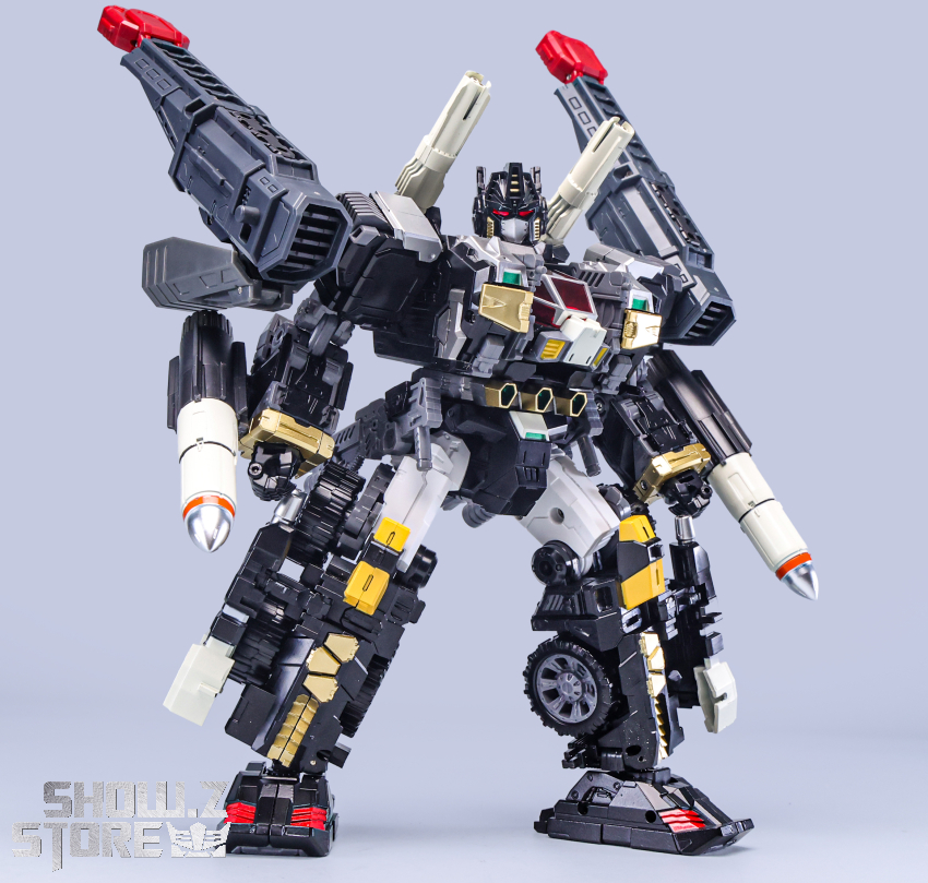 4th Party Diaclone POP01B Original Optimus Prime Black Version - View 5 4th Party Diaclone POP01B Original Optimus Prime Black Version - View 5