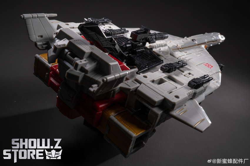 New Bee Factory NB-03 Fortress Armor Upgrade Kits for Transformers: Age of the Primes Superion - View 7 New Bee Factory NB-03 Fortress Armor Upgrade Kits for Transformers: Age of the Primes Superion - View 7