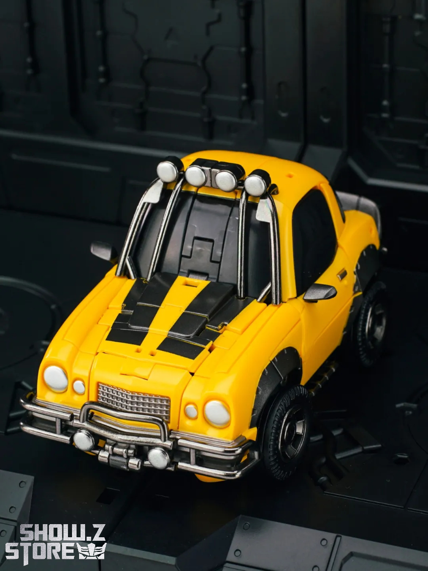 Machinecat Toys MCT-01 Off-Road Pioneer Bumblebee - View 2 Machinecat Toys MCT-01 Off-Road Pioneer Bumblebee - View 2
