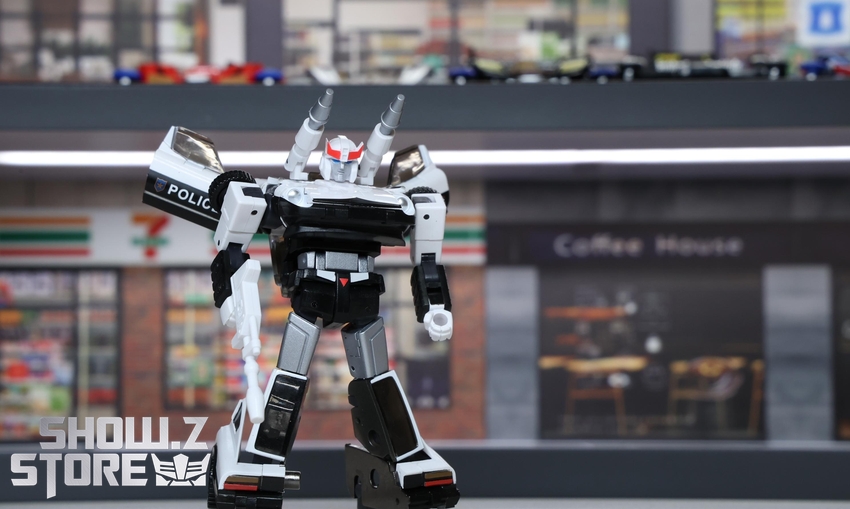 Apollo Toys AT02 Patrol Car Prowl - View 3 Apollo Toys AT02 Patrol Car Prowl - View 3