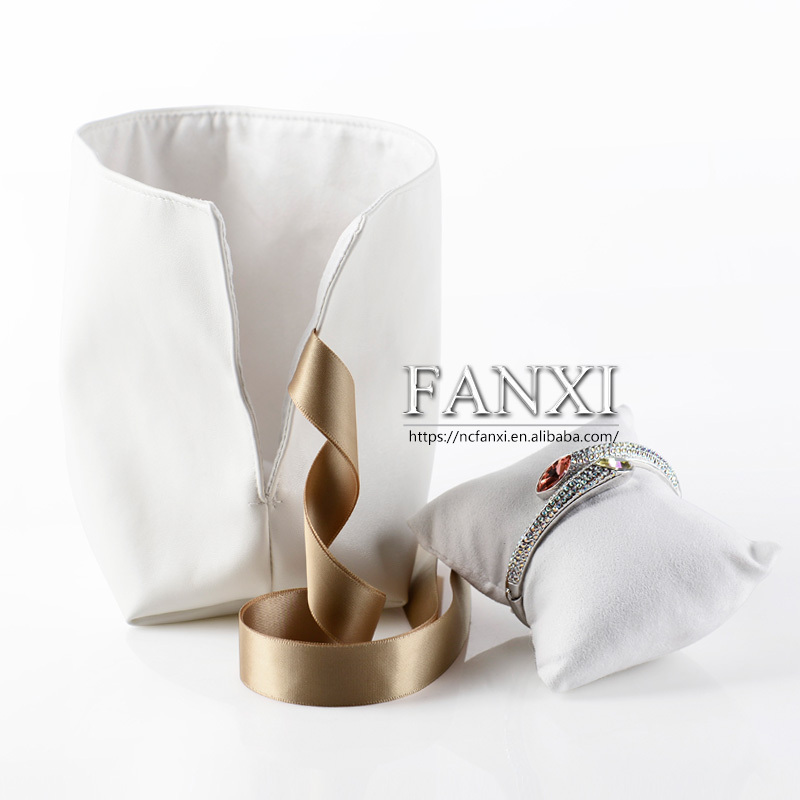 FANXI Custom Logo Soft PU Bag With Gold Ribbon And Suede Pillow For Watch Bangle Bracelet Packaging White Leather Jewelry Pouch