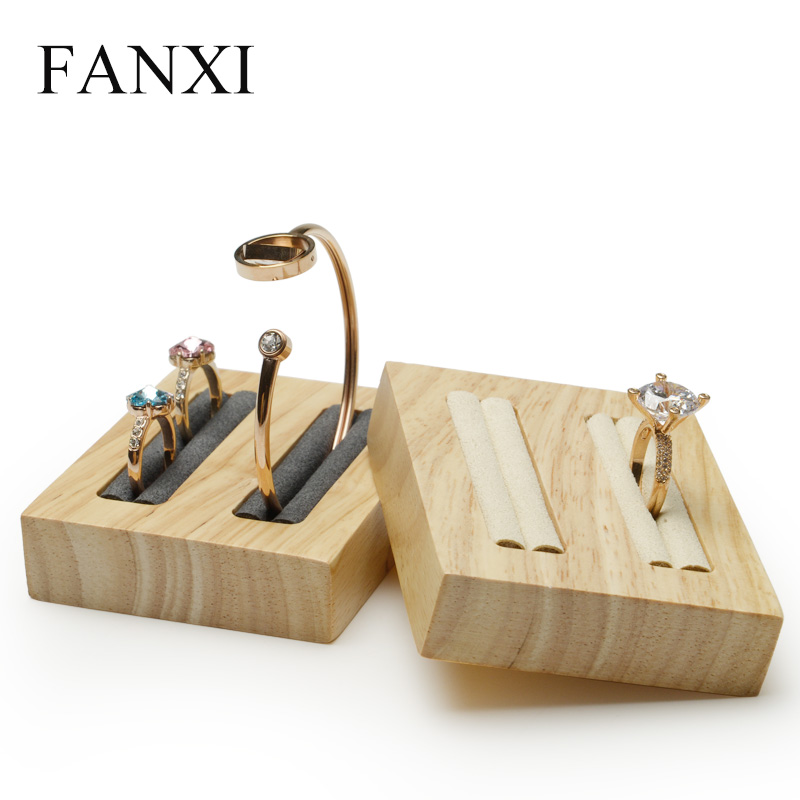 FANXI Wholesale Custom Wood Jewelry Displays With Microfiber Insert For Wedding Rings Bangle Bracelet Holder Wooden Ring Display