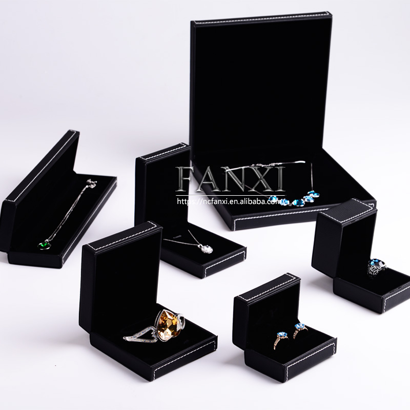 FANXI Custom Logo Plastic Packaging Boxes With Velvet Insert And White Sewing For Ring Double Ring Necklace Bracelet Black PU Leather Jewellery Box