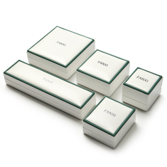 FANXI Wholesale White And Green PU Leather Gift Boxes With Velvet Insert For Ring Necklace Bangle Bracelet Packaging Jewelry Box Custom Logo