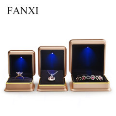 FANXI Custom Jewellery Storage Box With Black Velvet Insert For Ring Earrings Necklace Bracelet Packaging Rose Gold leather Led Jewelry Box