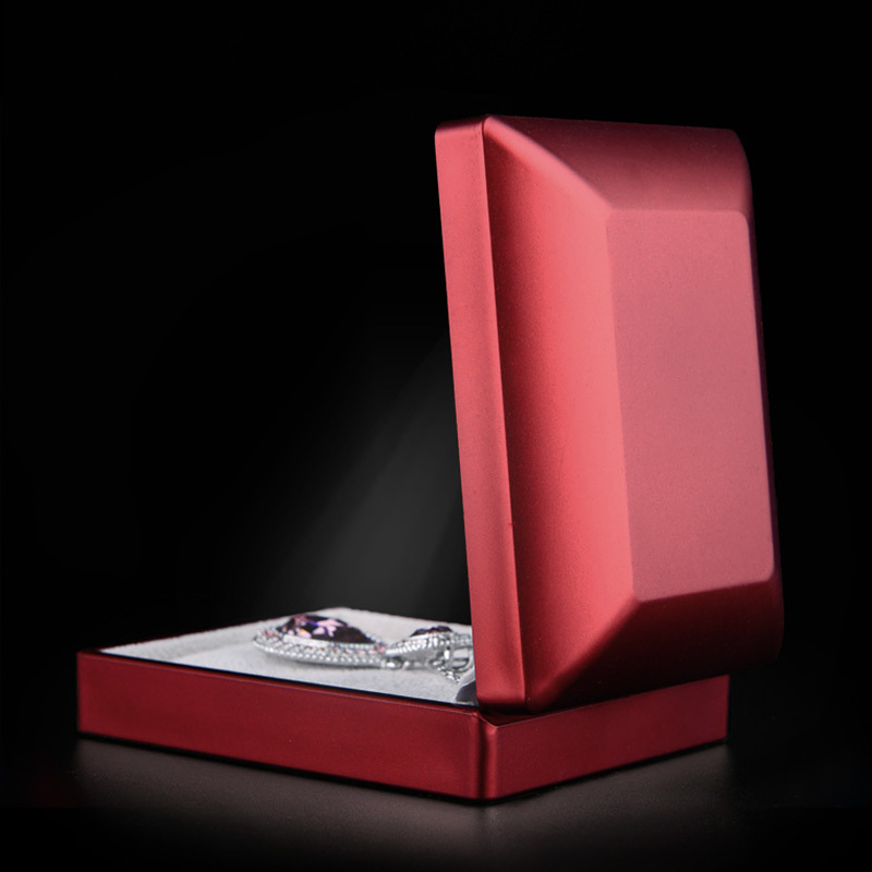 FANXI Custom Logo Plastic Packaging Box With Velvet Insert Red Touching Paint LED light Jewelry Box